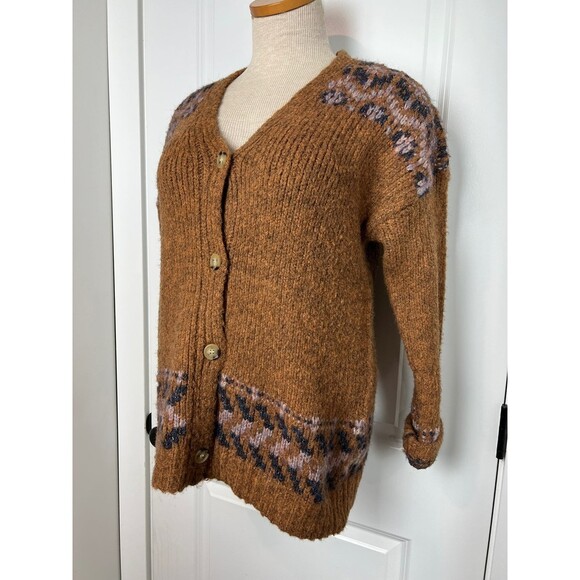 Cozy Brown Knit Sweater - Picture 3 of 8